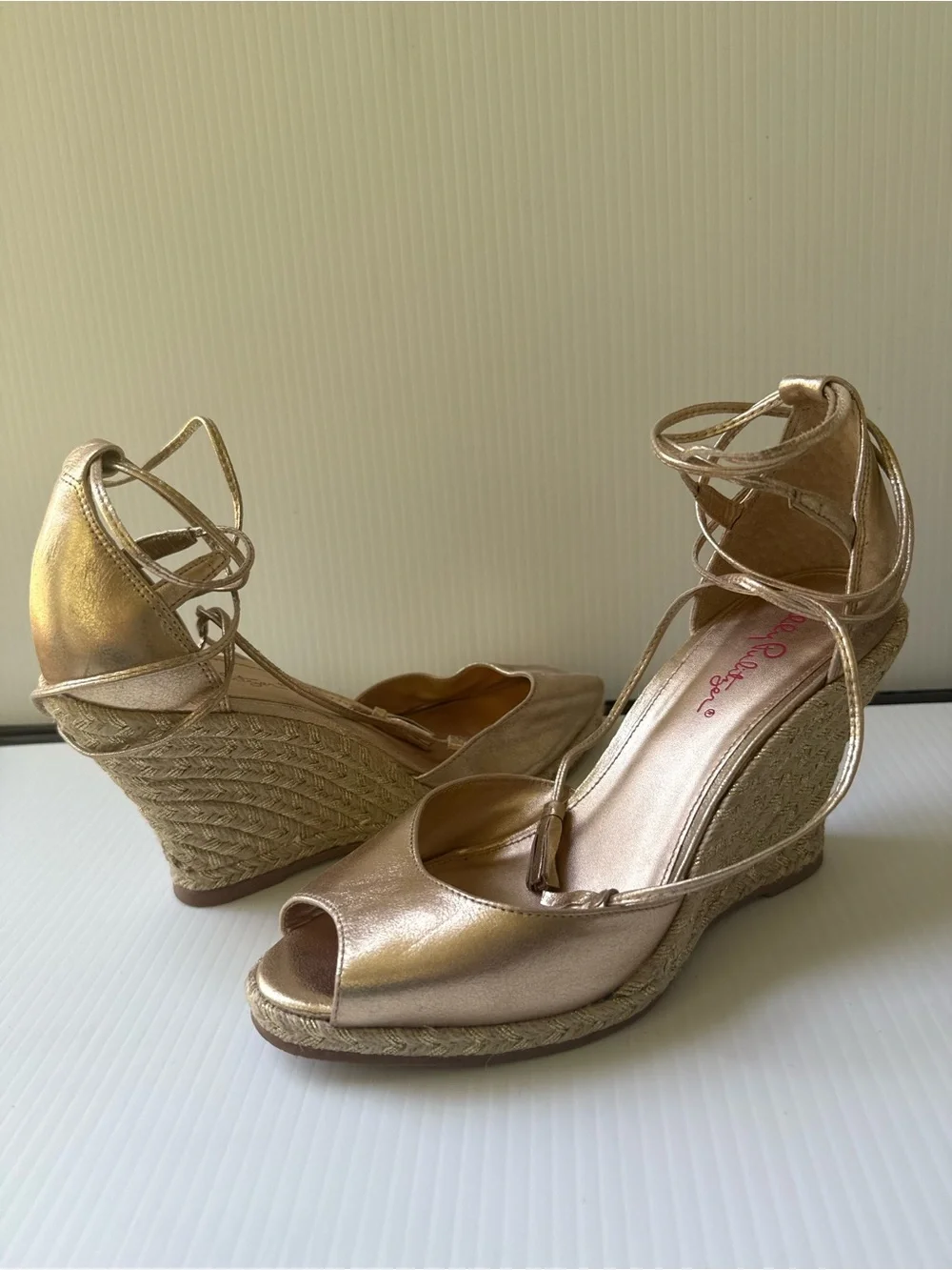 Lilly Pulitzer Women’s Metallic Gold Wedge Sandals with Ankle Tie Size 8M